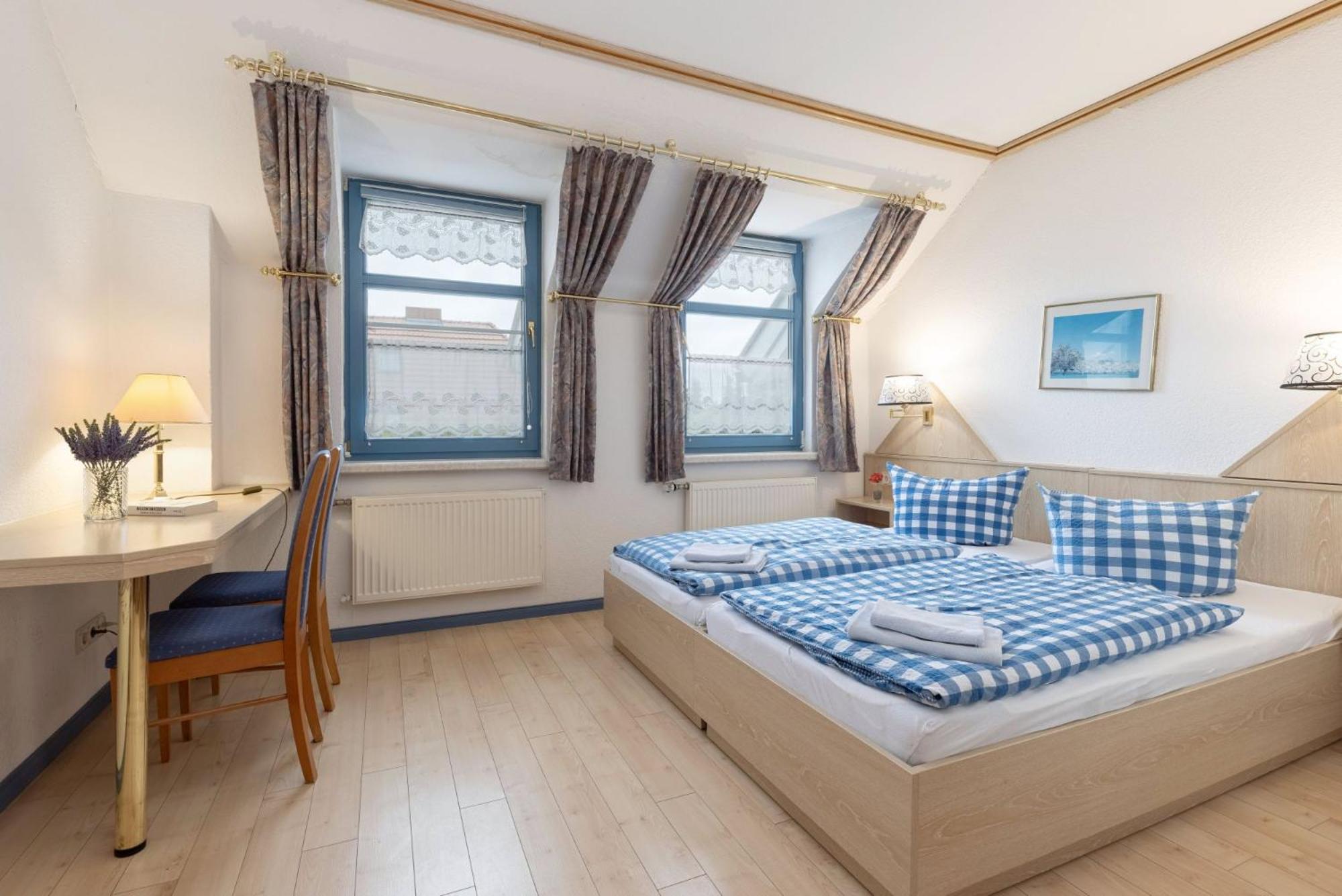 Landpension Germania Neuhausen  Екстер'єр фото