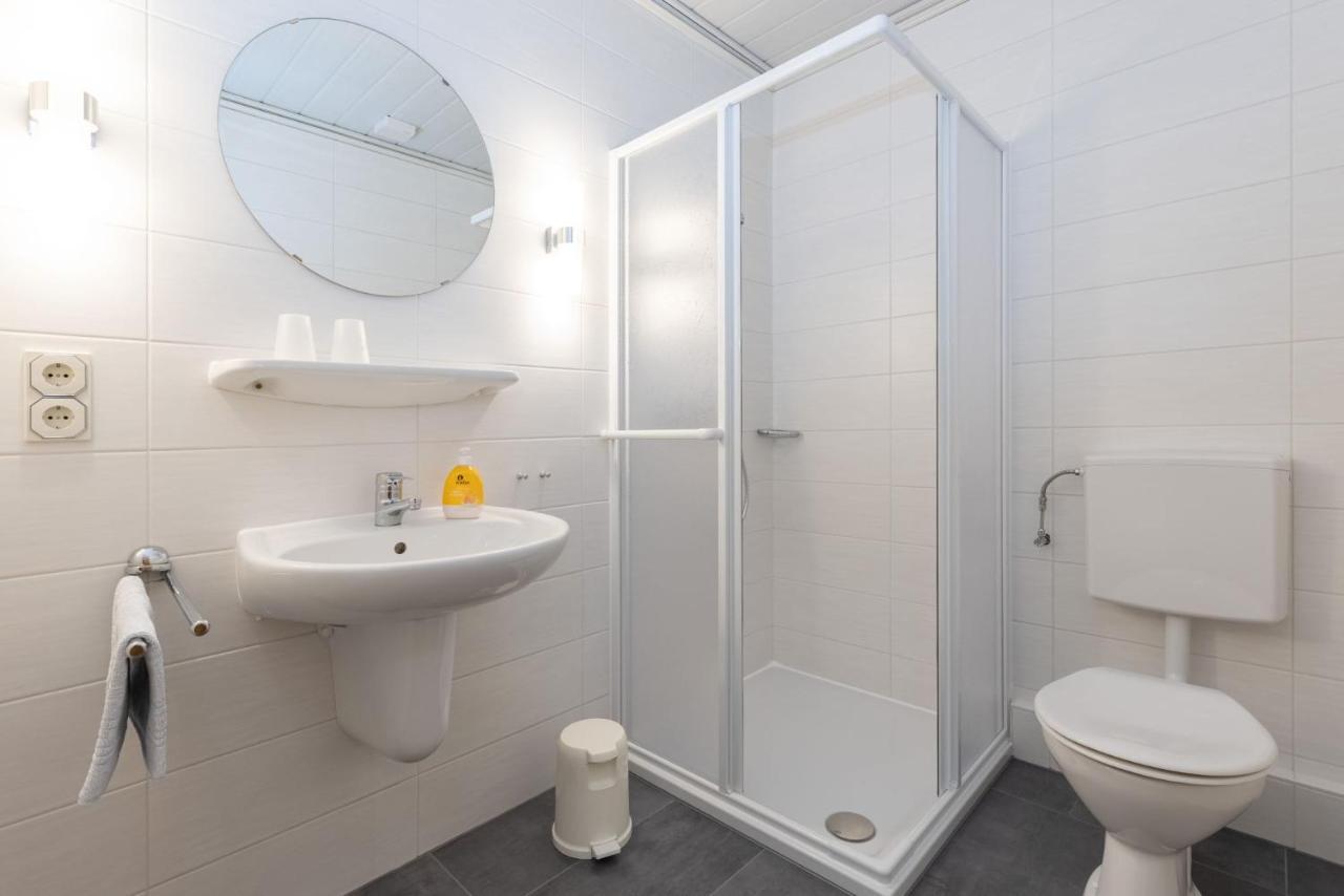 Landpension Germania Neuhausen  Екстер'єр фото