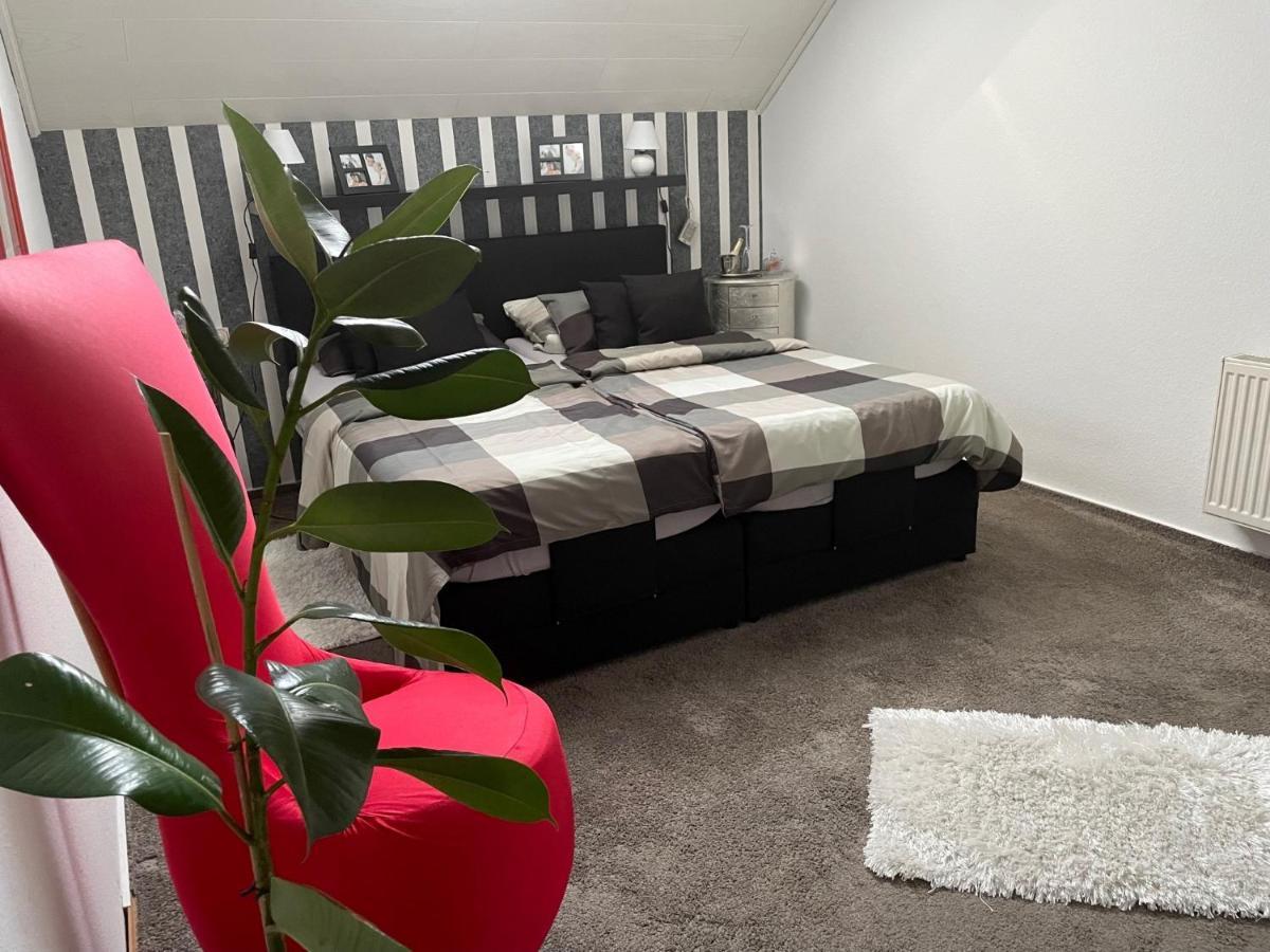 Landpension Germania Neuhausen  Екстер'єр фото