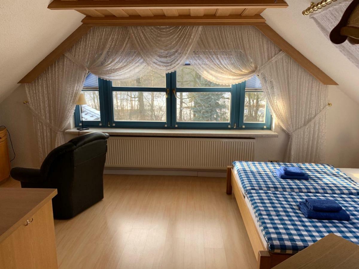 Landpension Germania Neuhausen  Екстер'єр фото